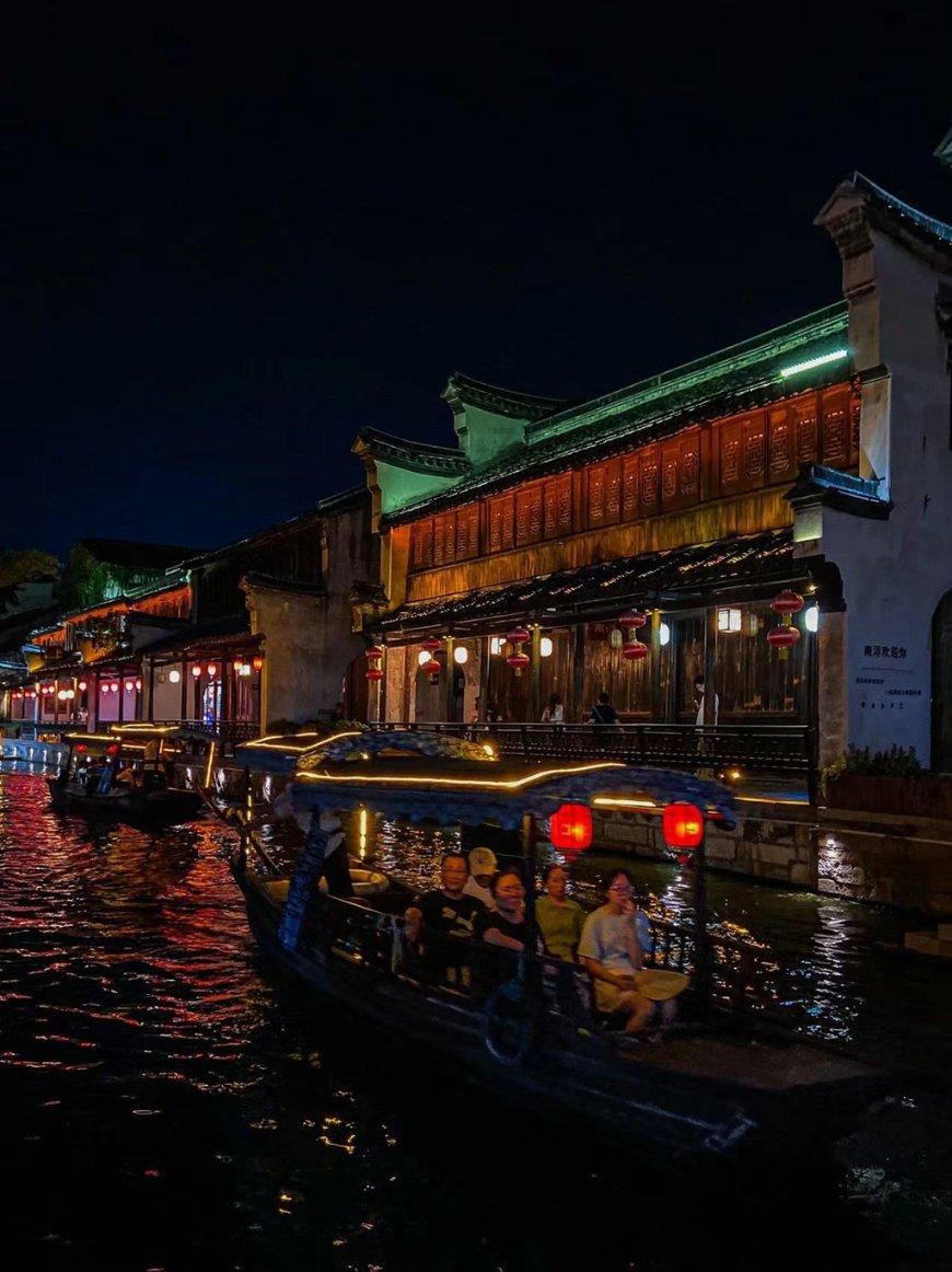夜色中的执行坚守